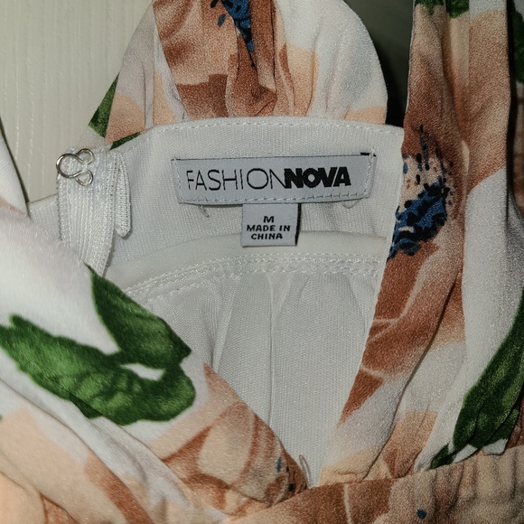 Dress - Picture 3 of 3